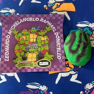 LUSH COSMETICS JULY 2024 KITCHEN BOX EXCLUSIVE GREEN MACHINE BUBBLE BAR